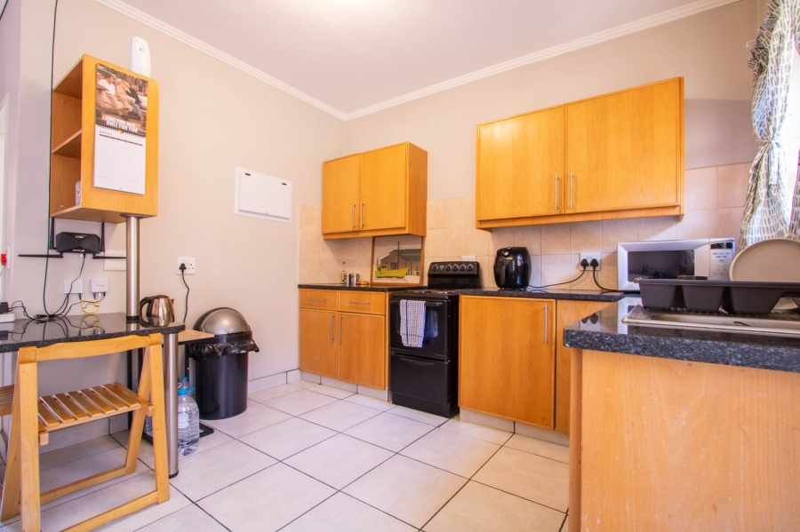 To Let 1 Bedroom Property for Rent in Die Bult North West